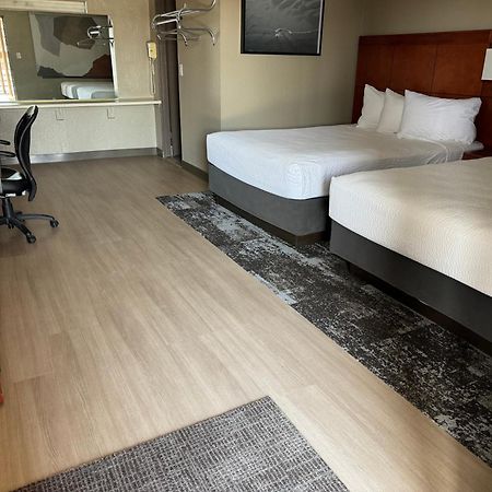 Travelodge By Wyndham パーカー エクステリア 写真