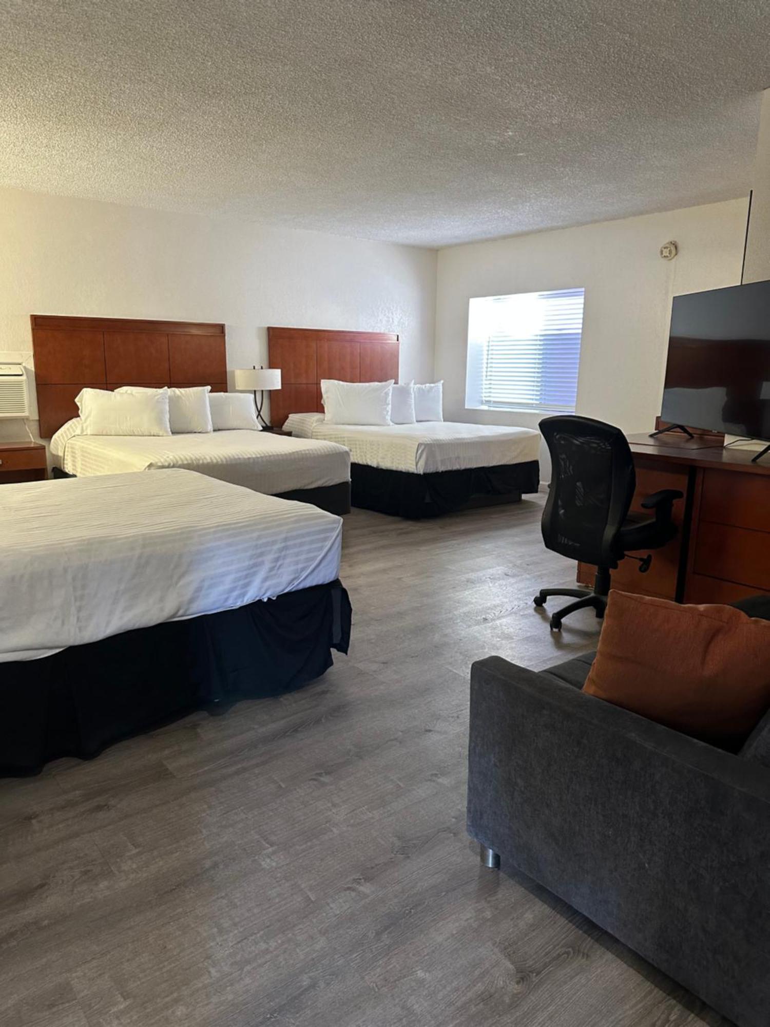 Travelodge By Wyndham パーカー エクステリア 写真