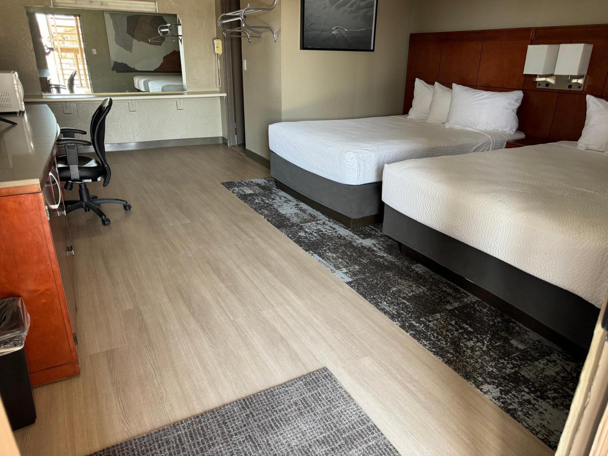 Travelodge By Wyndham パーカー エクステリア 写真